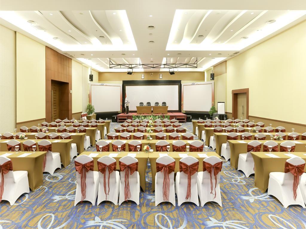 BW Suite Belitung Tanjung Pandan Exterior photo