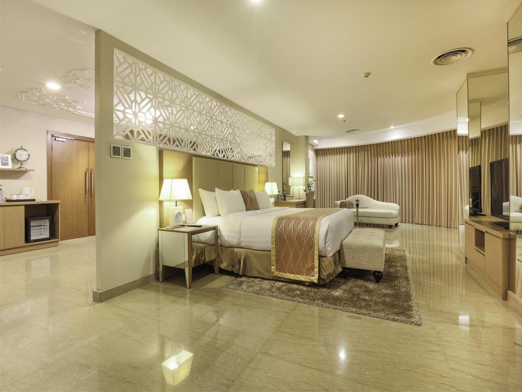 BW Suite Belitung Tanjung Pandan Exterior photo